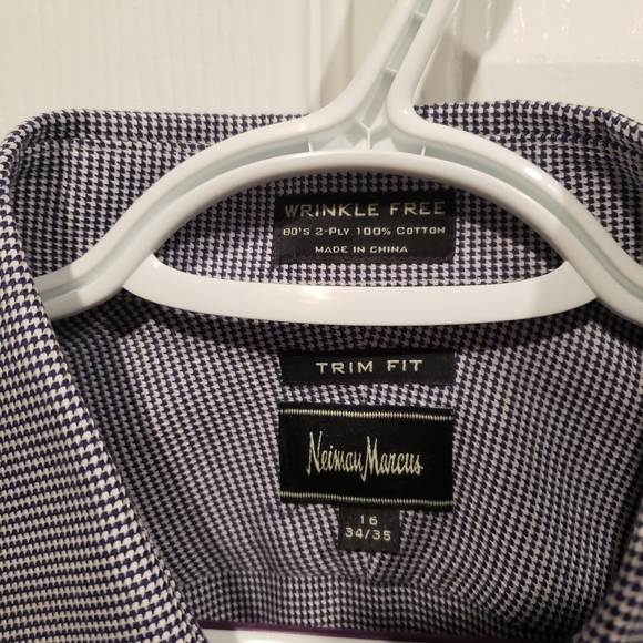 Neiman Marcus WRINKLE FREE TRIM FIT dress shirt - Picture 2 of 3